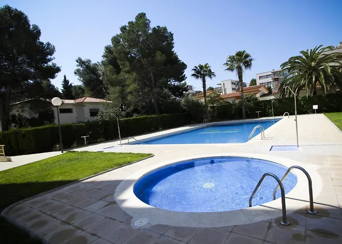 Residencial Aqua - La Pineda 酒店