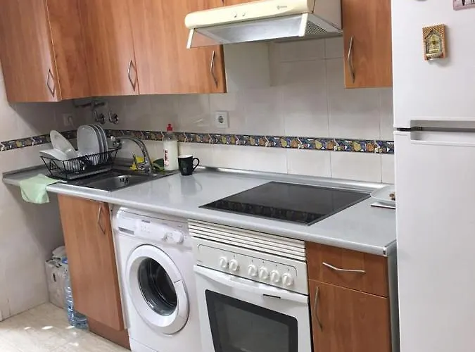 Residencial Aqua - La Pineda 酒店
