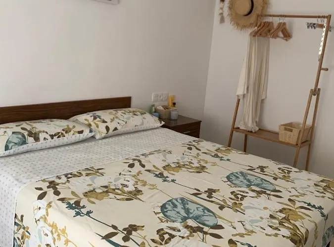 Residencial Aqua - La Pineda 酒店 *